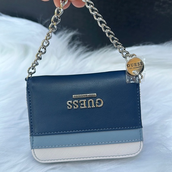 New GUESS Women’s Blue Wallet - Picture 2 of 8